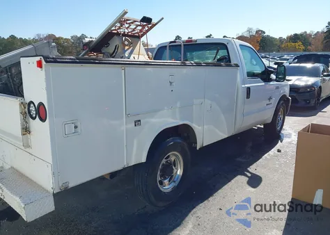 2000 Ford F-350 Chassis Lariat/Xl/Xlt из США, поврежденный, VIN 1FDSF34F2YEC92655